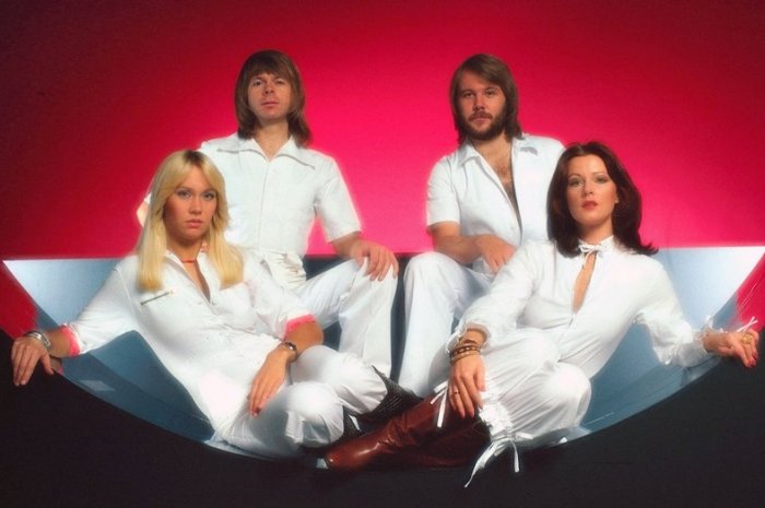 Le célèbre groupe suédois en séance photo dans les années 70