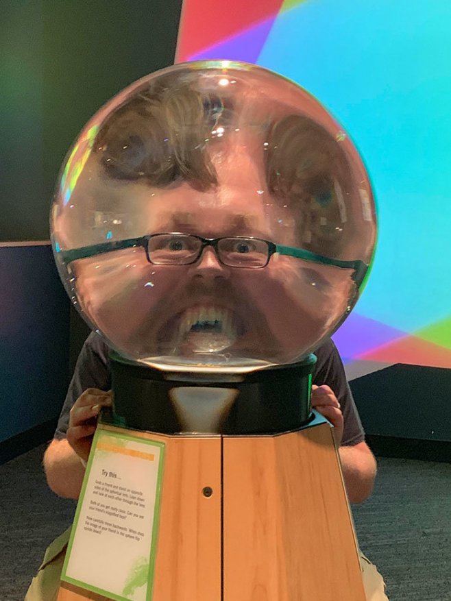 Que voyez-vous dans ma boule de cristal ?