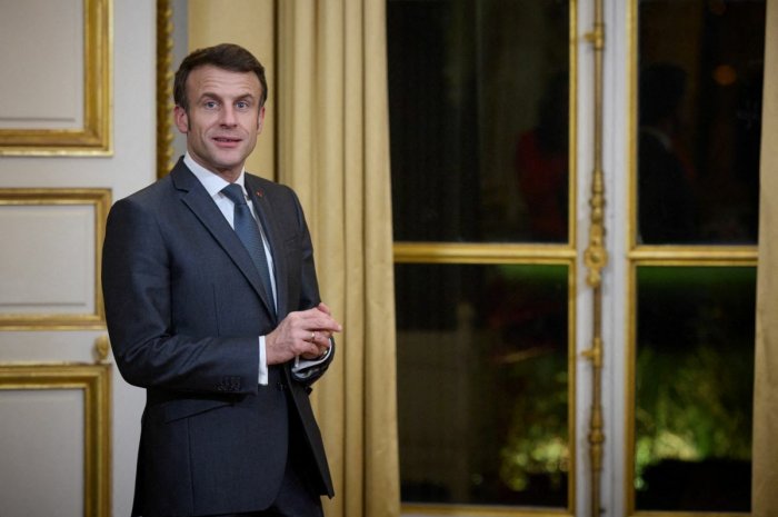 Emmanuel Macron devient président de la République