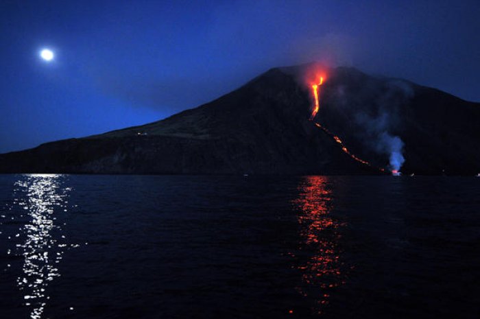 Le cratère du Stromboli s’est ouvert à 650 mètres d’atitude