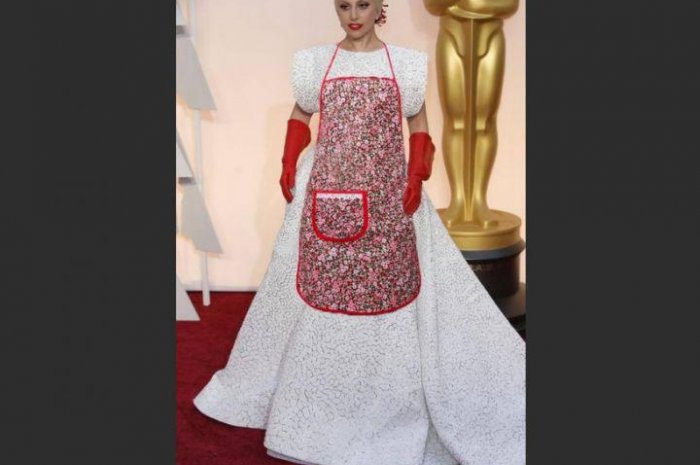 Lady Gaga transformée en femme de ménage aux Oscars