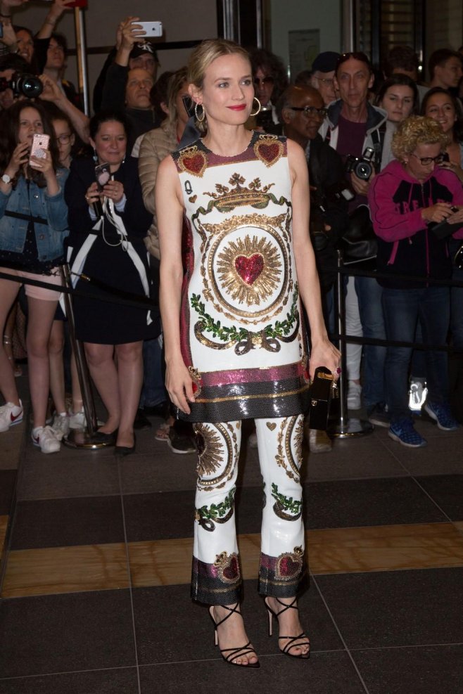 Diane Kruger et sa tenue hyppie qui déçoit beaucoup trop