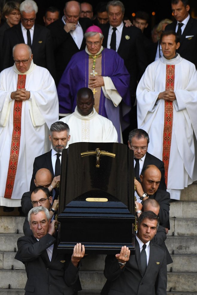 Ses obsèques ont eu lieu à l'Eglise Saint-Sulpice, à Paris