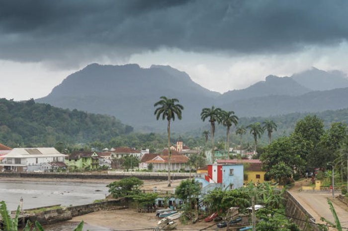 2. São Tomé et Principe : 3 200 mm/an