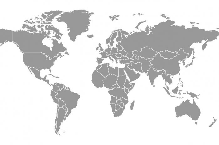 1 - Parmi ces trois pays, lequel compte le plus d'habitants ? 
