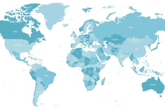 4 - Parmi ces trois pays, lequel compte le plus d'habitants ? 