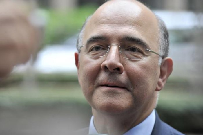 Pierre Moscovici, ministre de l'Economie et des Finances, environ 200 000 euros