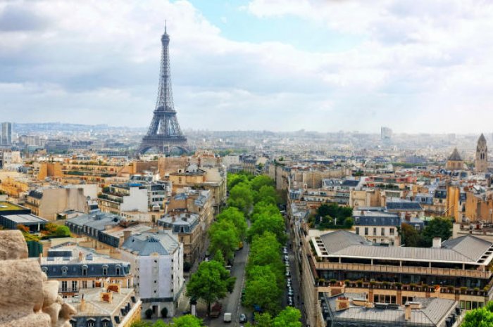 Paris : 706 milliards d’euros