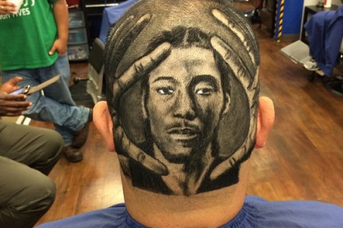 Bluffant : ce coiffeur réalise des portraits de célébrités sur le crâne de ses clients... avec une tondeuse ! 1826333-inline