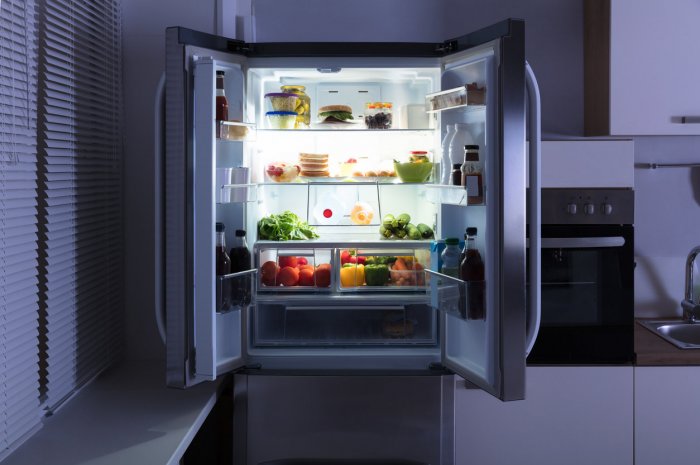 Fermer les réfrigérateurs et congélateurs 