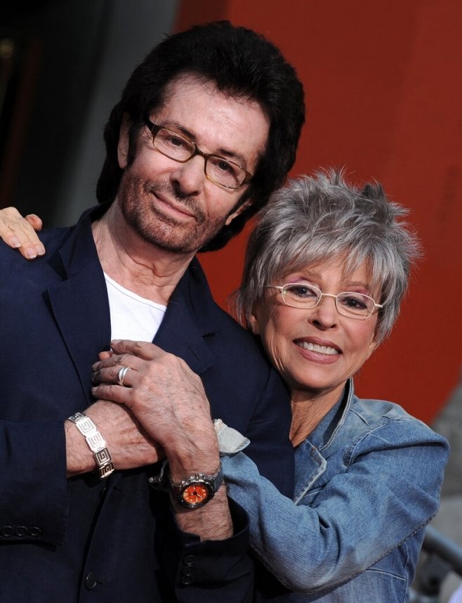 George Chakiris et Rita Moreno à Los Angeles en 2011
