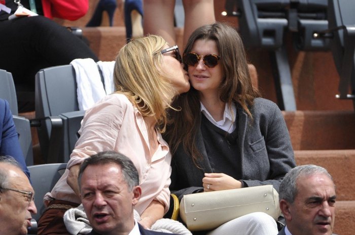 Michèle Laroque et sa fille à Roland-Garros 