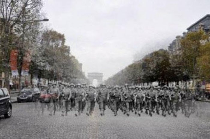 L'armée allemande descendant les Champs-Elysées