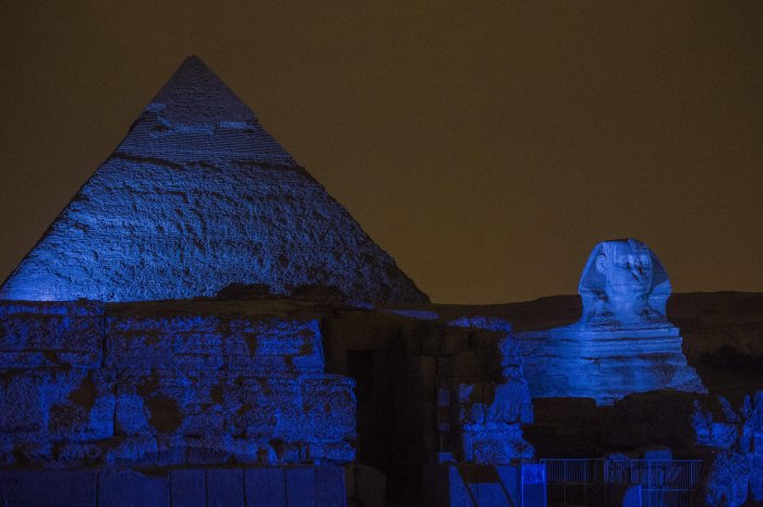 Les pyramides de Gizeh et le Sphinx (Egypte)