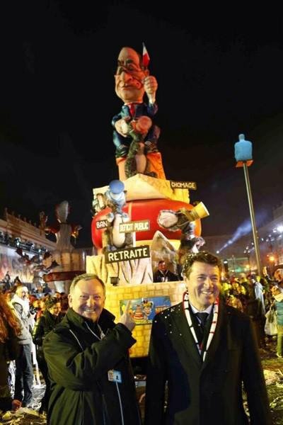 Estrosi se moque de Hollande au Carnaval