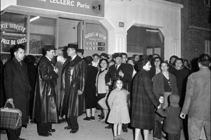 1959 : Le permier magasin E.Leclerc ouvre en région parisienne