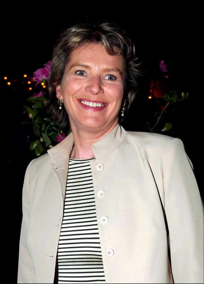 Elise Lucet assiste au dîner féminin de l'hôtel Bristol pour la Journée internationale des femmes en 2003