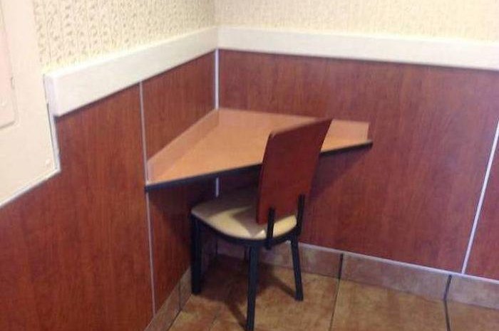 Une table pour une personne, s'il vous plait