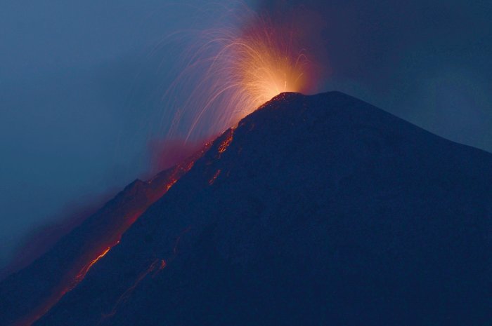 Le volcan de Fuego s'est réveillé