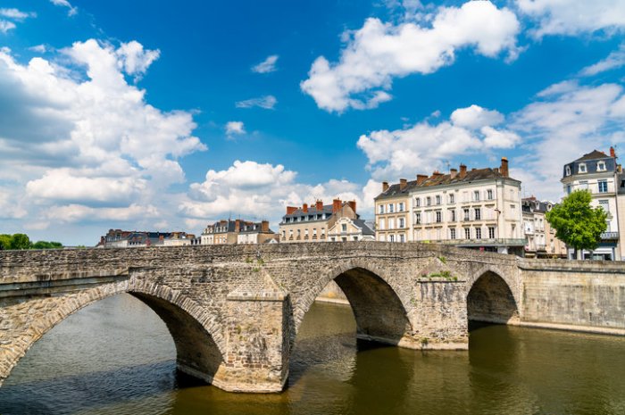La Mayenne : taux d'incidence de 142,5 pour 100 000 habitants