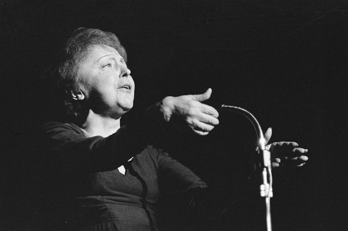 Edith Piaf (chanteuse)