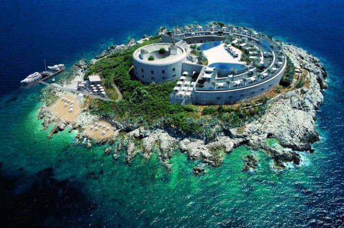 L’île de Mamula transformée en complexe hôtelier de luxe