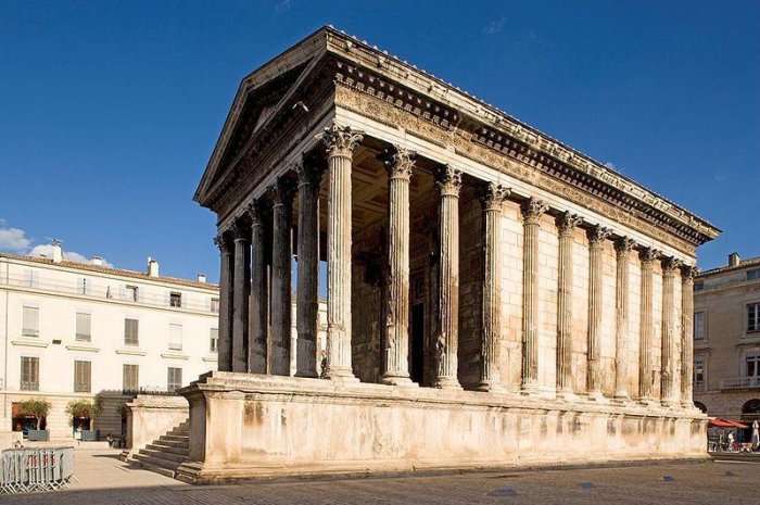 Nîmes - Impôts locaux : 1 970 euros (taxe d'habitation : 1 246 euros, taxe foncière : 724 euros)