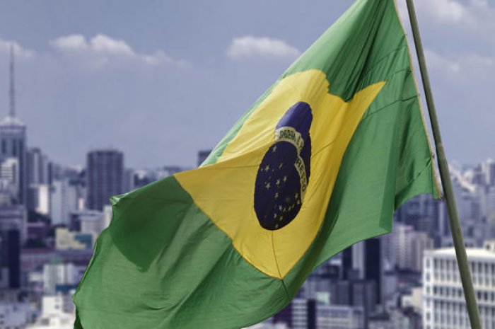 10. Ressortissants du Brésil : 63 610 titres de séjour