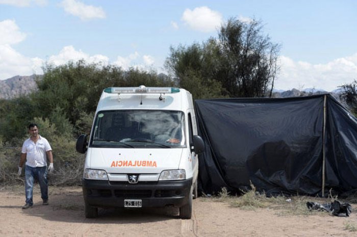Une ambulance venue récupérer les corps des victimes