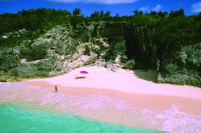 La plage au sable rose, Pink Sands Beach, Bahamas