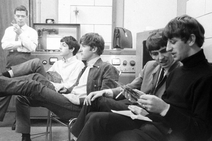 Les Beatles en studio à Liverpool 