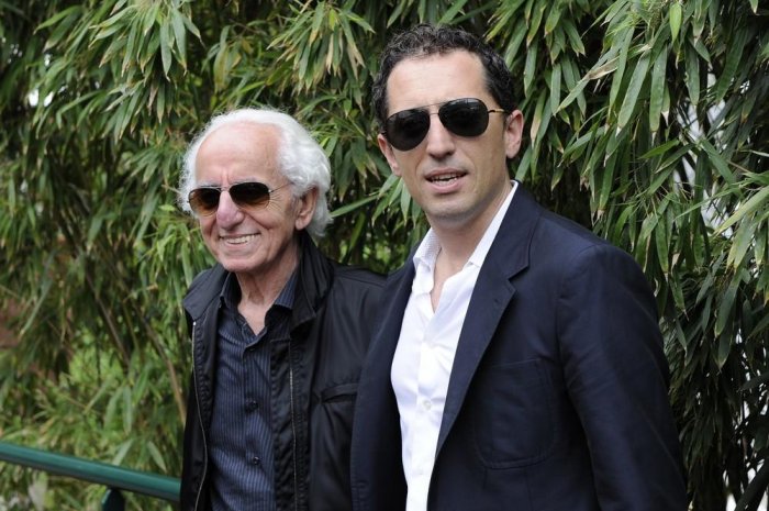 L'humoriste Gad Elmaleh en compagnie de son père David Elmaleh à Roland-Garros en 2010