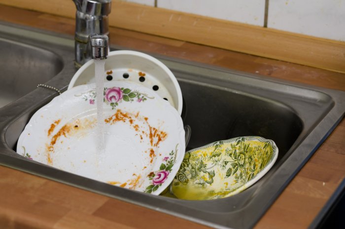 Rincer la vaisselle avant de la ranger