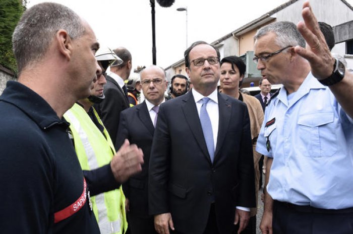 François Hollande sur place, la mine grave