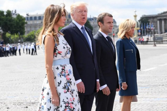 Emmanuel Macron et Donald Trump avec leurs épouses