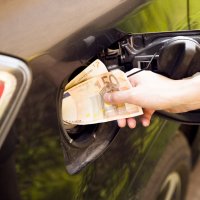 Faut-il plafonner le prix du carburant à 1,50 euro le litre ?
