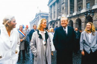 Jean-Marie Le Pen : Marine, Yann, Marie-Caroline... Qui sont les trois filles du fondateur du Front national ?