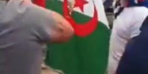 Bourges : des supporters français brûlent un drapeau algérien 