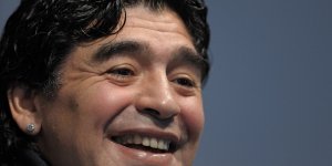 Diego Maradona opéré du cerveau en urgence : que s'est-il passé ? 