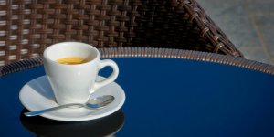 Toulon : il fait payer son café 10 euros, découvrez pourquoi
