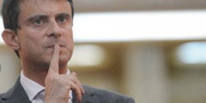 Polémique sur les Roms : Valls fait son "mea culpa" avant que Hollande tape du poing