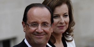 Elise Karlin : "François Hollande n’a jamais réussi à gérer sa vie privée"