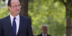 Quatre réunions de crise : François Hollande en fait-il trop sur le crash d’Air Algérie ?