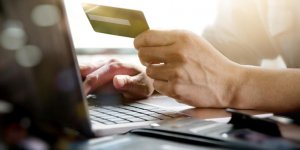Arnaque à la carte bancaire : les 5 points à vérifier lors d’un paiement en ligne