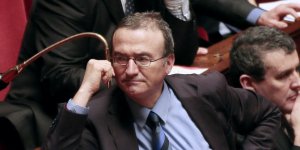 Présidence de l'UMP : Hervé Mariton reçoit le soutien du journal d'extrême droite "Minute"