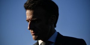 Emmanuel Macron les larmes aux yeux : "Vous parlez au président"