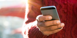Ce dangereux message qui permet à des escrocs de piller votre smartphone