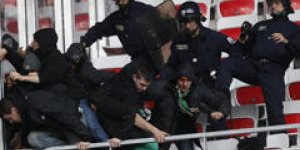 Football : des sièges arrachés et des supporteurs blessés à Nice