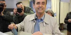 FN : Louis Aliot dénonce une "contradiction" dans les choix politiques de Robert Ménard