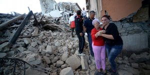 Le cœur de l'Italie frappé par un puissant séisme meurtrier